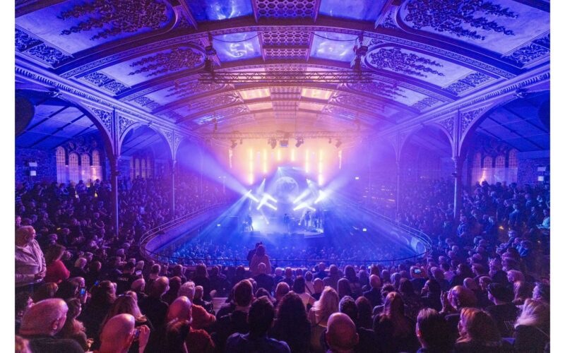 Echo & the Bunnymen Manchester Albert Hall